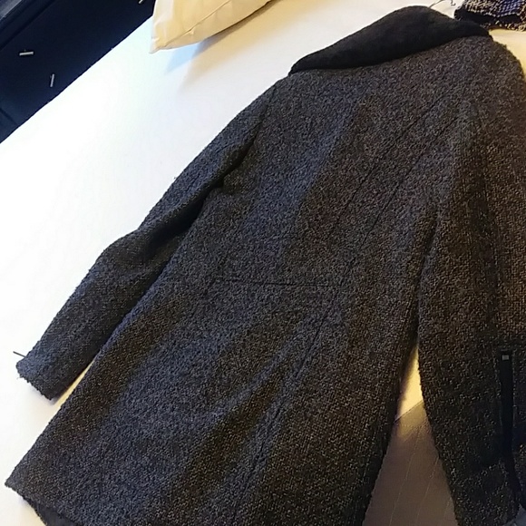 Coat - Picture 3 of 4